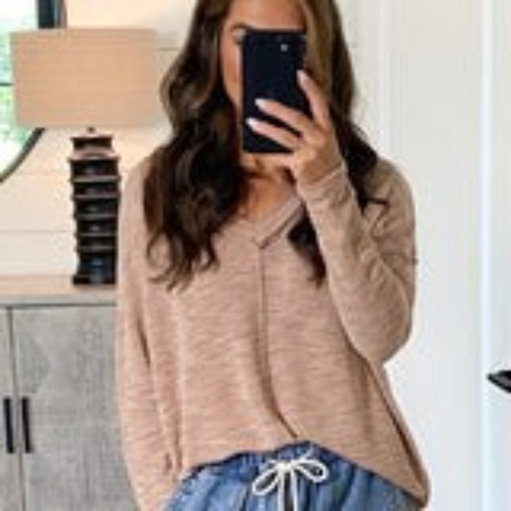 Talulah Light Sweater